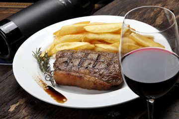 Steak with fries