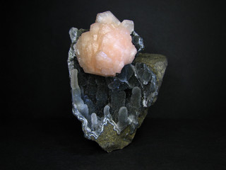 Stilbite on Quartz