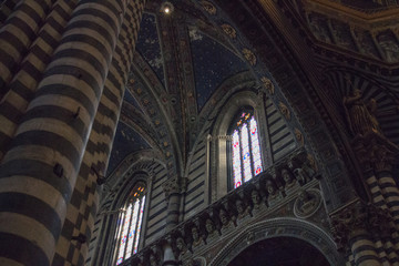 Fototapeta premium Interior of the Duomo di Siena. Metropolitan Cathedral of Santa Maria Assunta. Tuscany. Italy.