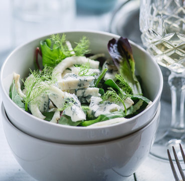 Blue cheese and fennel salad