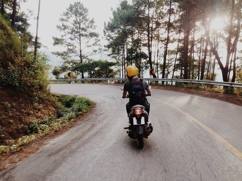 Riding motorcycle through thialand on an adventure