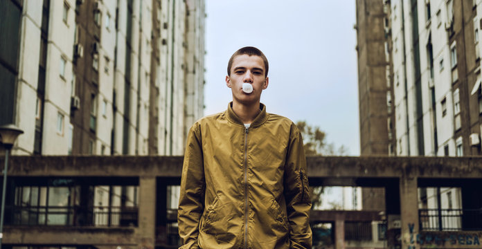 "Sweet sixteen"/Portrait of young skin/punk adolescent in ghetto