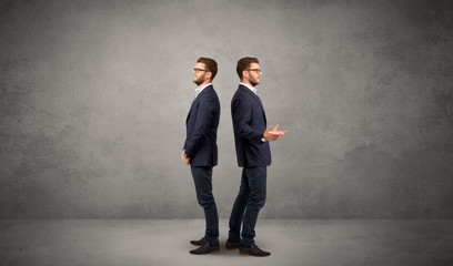 Obraz premium Businessman with two choices