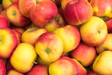 Fresh apples for sale at a market