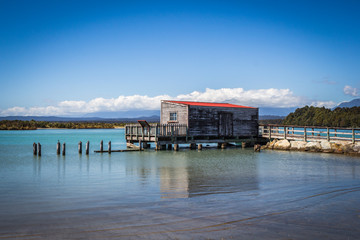 Beach house close to Hokitika (New Zealand)