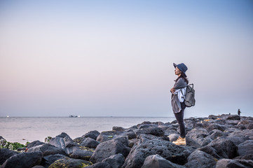 Obraz premium The woman at the beach