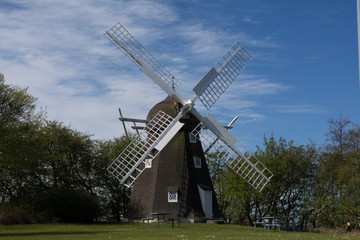 Fototapeta na wymiar Windmill old