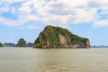 Naklejka premium Ha Long Bay Limestone Formation in Vietnam