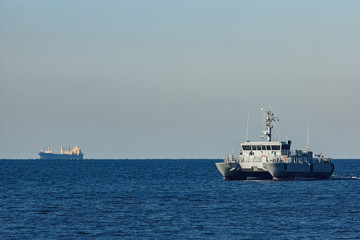 Obraz premium Small military ship