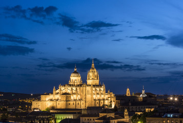 Fototapeta premium Night view of Salamanca cityscape