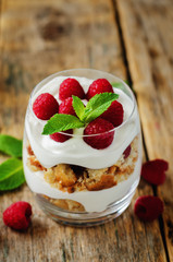 Greek yogurt raspberry biscuit parfait