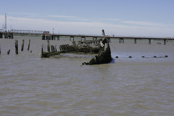 ship wreck 