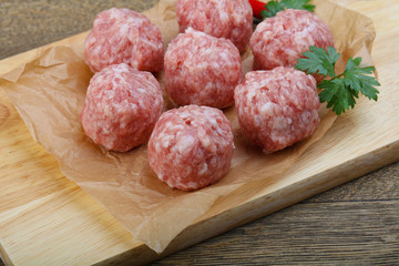 Raw meatball