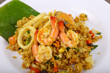 Fried rice with seafood