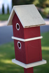 Obraz na płótnie Canvas Red Birdhouse