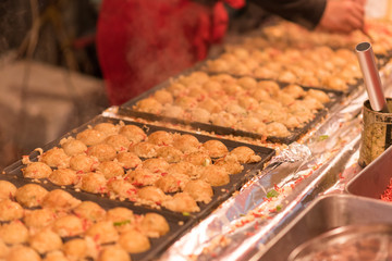 夏祭りのたこ焼き屋