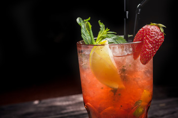 Strawberry Mojito with lemon