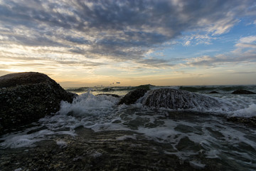 Obraz premium Sunrise, dawn on the beach of beauty