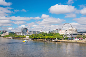Naklejka premium Brisbane city skyline and Brisbane river