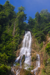 Fototapeta na wymiar Thi Lo Su Water Fall.beautiful waterfall in tak province, thailand