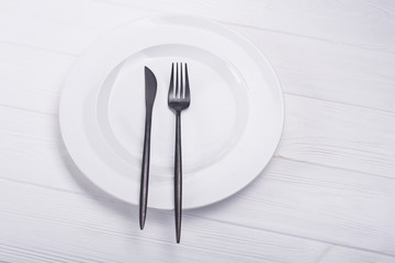 plate with knife and fork