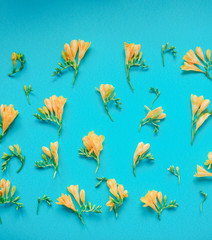 Fototapeta na wymiar seamless floral pattern on a blue background