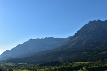Fototapeta na wymiar Sonnenaufgang in Ellmau am Wilden Kaiser Gebirge