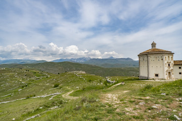 Fototapeta na wymiar View of Italy from Abruzzo, Rocca Calascio