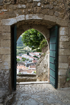Obidos porta su borgo medievale