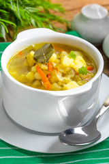 Cucumber soup with vegetables.