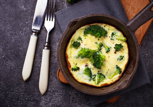 Omelette with broccoli