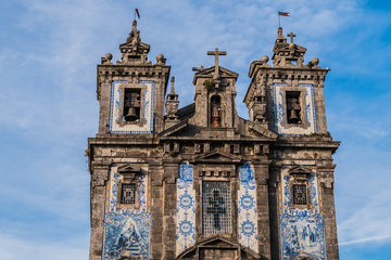 Church of Saint Ildefonso (Igreja de Santo Ildefonso, 1739) near Batalha Square. Porto, Portugal. Facade of azulejo tilework.
