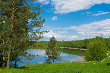 Fototapeta na wymiar the lake Svetloyar