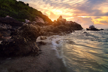 Beautiful scenery during sunset of Ta Yai Beach, koh lan at Chon Buri province in  Thailand .This is very popular for photographers and tourists. Travel and natural Concept