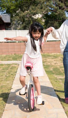 一輪車の練習 © tatsushi