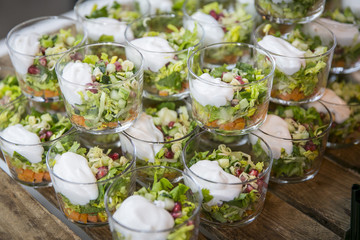 
Catering / Salat im Glas mit Dressing