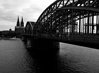 Köln bridge in twilight with duomo in background