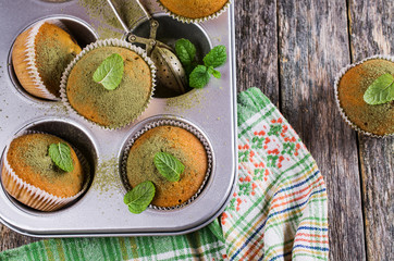 Muffins with green sugar powder