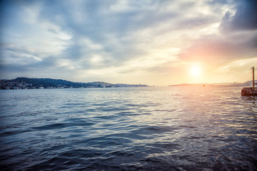 Obraz premium Amazing sunset on the shore of the Bosphorus Strait. Istanbul, Turkey