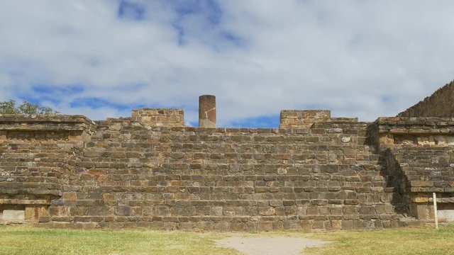 オアハカのモンテ・アルバン古代遺跡