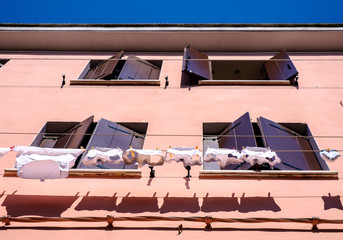 Fototapeta premium drying clothes