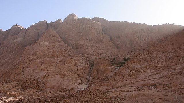 the view of the surrounding of Mount Sinai