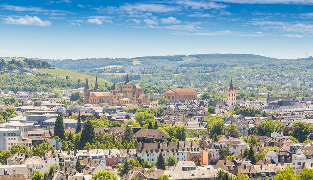 Panoramablick auf Trier Rheinland Pfalz Deutschland