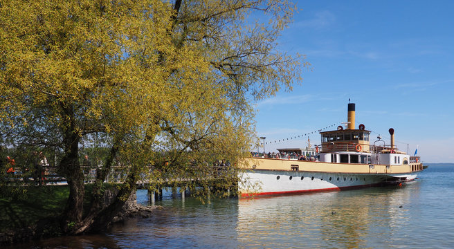 Raddampfer auf dem Chiemsee in Bayern