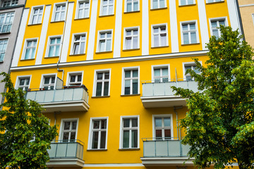 Fototapeta premium yellow and expensive house at Berlin
