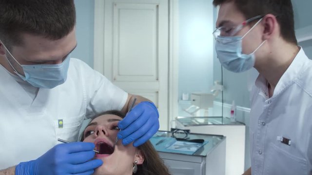Examination of the adult patient in the dental office