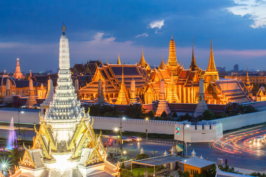 Wat phra kaew and Grand palace at twilight time, Beautiful Landmark of Thailand, Bangkok