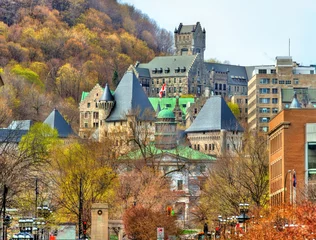 Fotobehang McGill University, McTavish reservoir and Royal Victoria Hospital in Montreal - Canada © Leonid Andronov