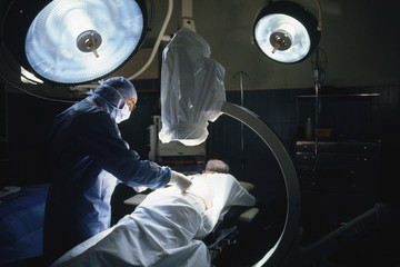 NUCLEOTOMIA PERCUTANEA