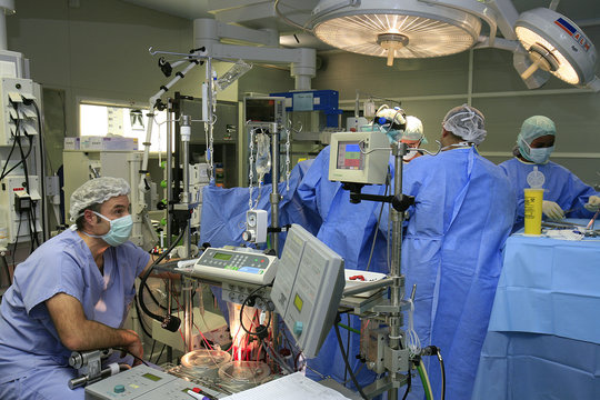 EXTRACORPOREAL CIRCULATION